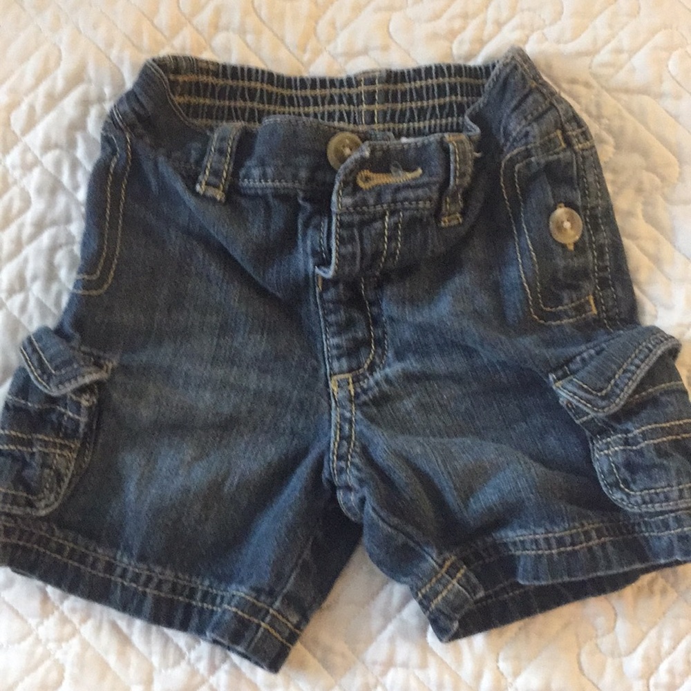Old Navy cargo short 6-12m